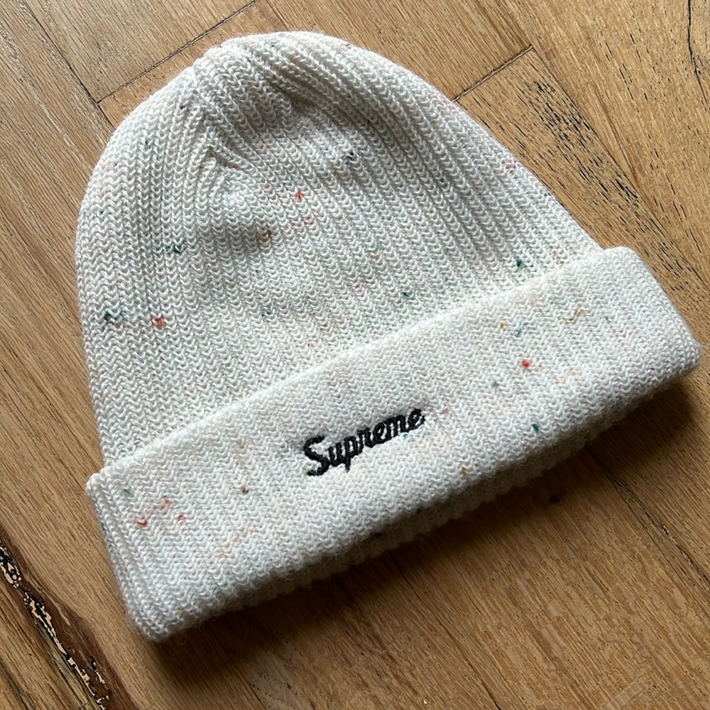 Supreme women’s beanie